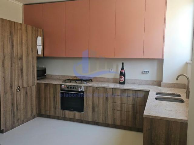 Apartamento T4 no Restelo. Ref. 5878