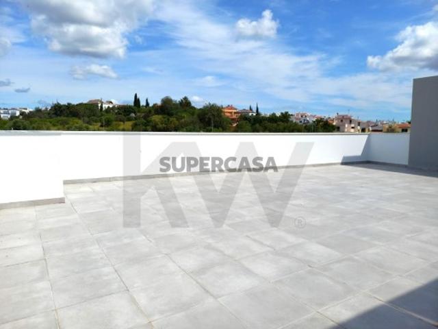 Apartamento T4 | Terraço privado na cobertura | Garagem para 3 viaturas