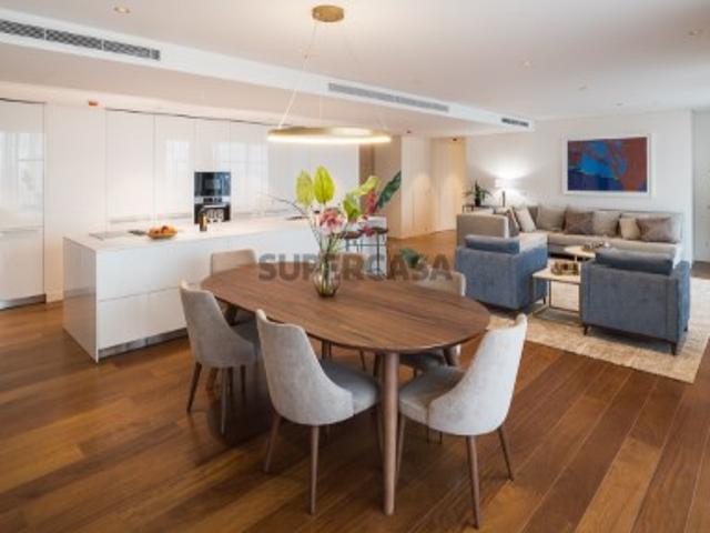 Apartamento T4 novo com vista rio para venda no Parque das Nações