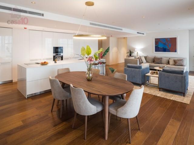 Apartamento T4 novo com vista rio para venda no Parque das Nações