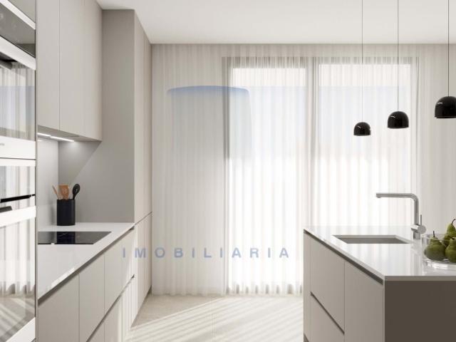Apartamento T4 Novo em Leiria, Parceiros, com garagem dupla. 265m² Parceiros e Azoia
