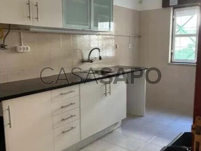Apartamento T4 para alugar em