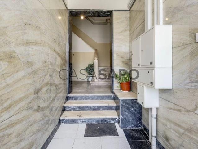 Apartamento T4 para alugar em Almada
