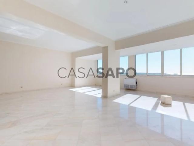 Apartamento T4 para alugar em Lisboa