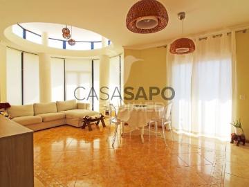 Apartamento T4 para alugar em Loulé