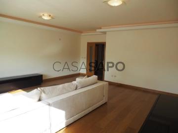 Apartamento T4 para alugar em Loures