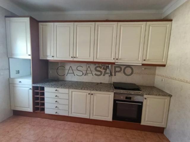 Apartamento T4 para alugar em Setúbal
