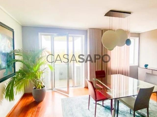 Apartamento T4 para alugar no Porto