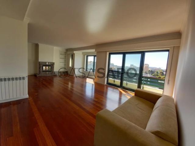 Apartamento T4 para alugar no Porto