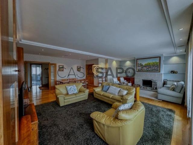 Apartamento T4 para alugar no Porto