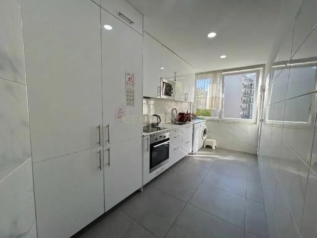 Apartamento T4 para Arrendamento, em Almada