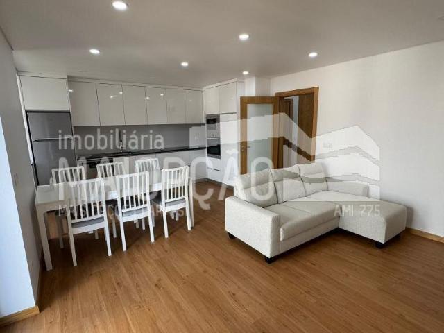 Apartamento T4 para arrendamento na Guarda
