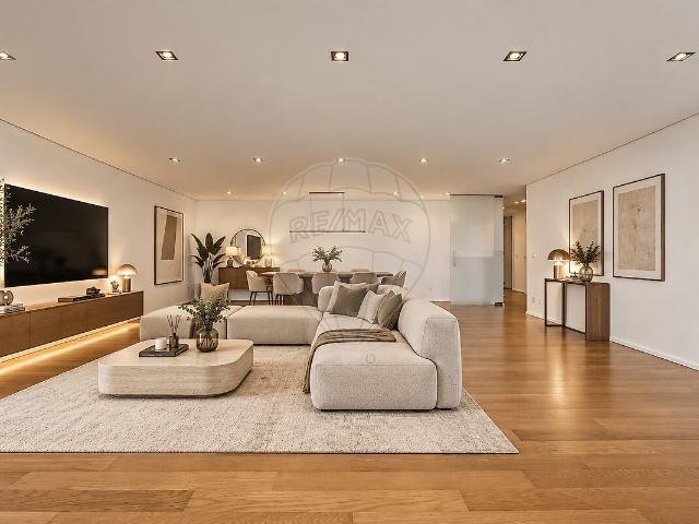 Apartamento T4 para arrendar em Madalena, Vila Nova de Gaia RE/MAX Portugal