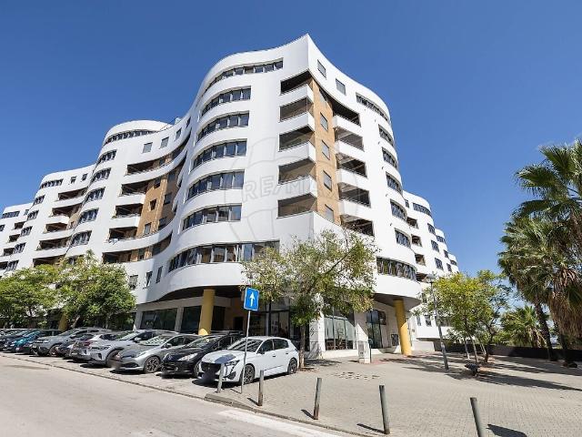 Apartamento T4 para arrendar em Loures, Loures RE/MAX Portugal