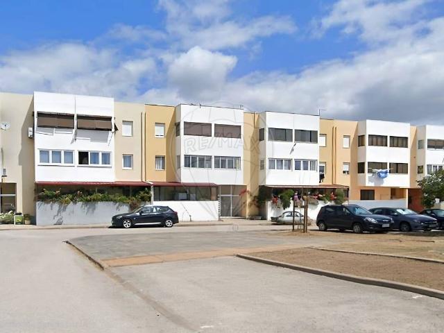 Apartamento T4 para arrendar em Santo André, Santiago do Cacém RE/MAX Portugal