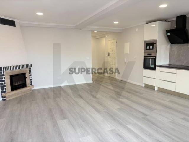 Apartamento T4 Remodelado com Recuperador de Calor e 2 frentes solares