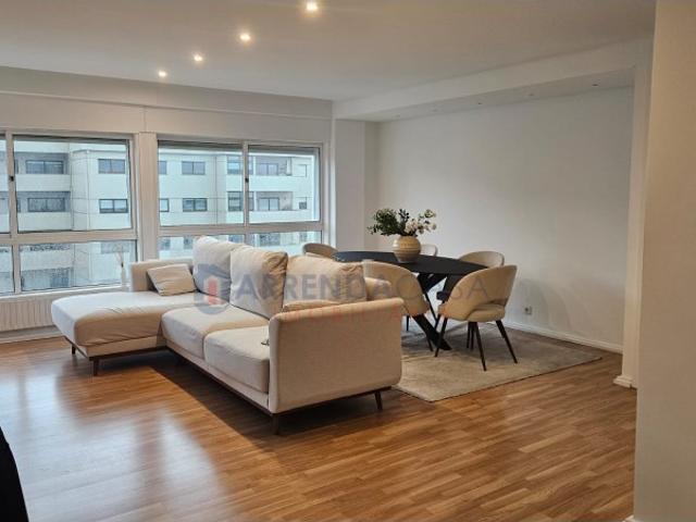 Apartamento T4 Renovado Barcelos Centro Imobiliária Arrendacasa