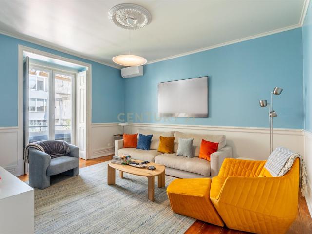 Apartamento T4 Renovado em Santo António, Lisboa — Onde a el. 146m² Santo António