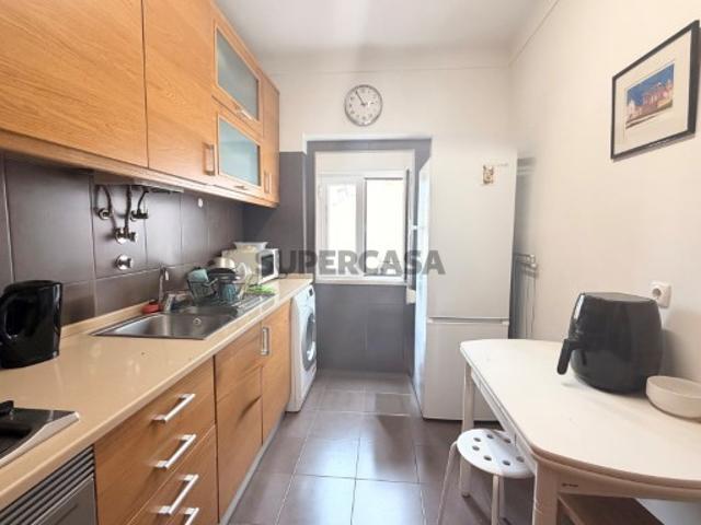 Apartamento T4 Recuperado no Coração de Moscavide