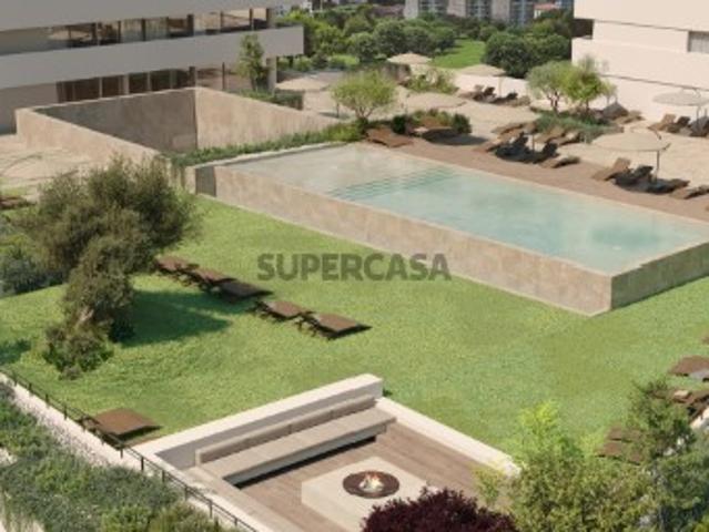 Apartamento T4 Strata Private Residences