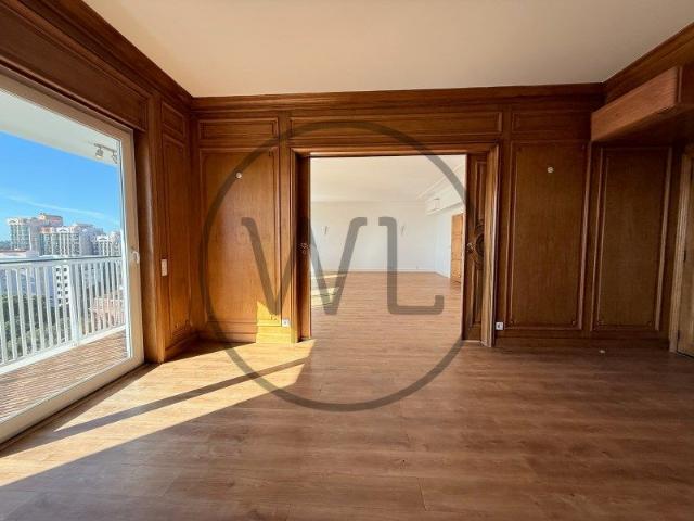 Apartamento T5+1 em Lisboa