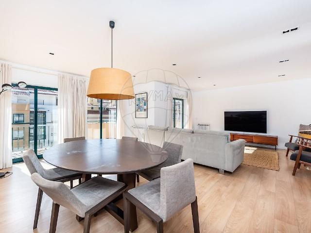 Apartamento T5 à venda em Queluz e Belas, Sintra RE/MAX Portugal