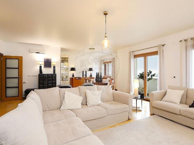 Apartamento T5 à venda em Vila Franca de Xira, Vila Franca de Xira RE/MAX Portugal