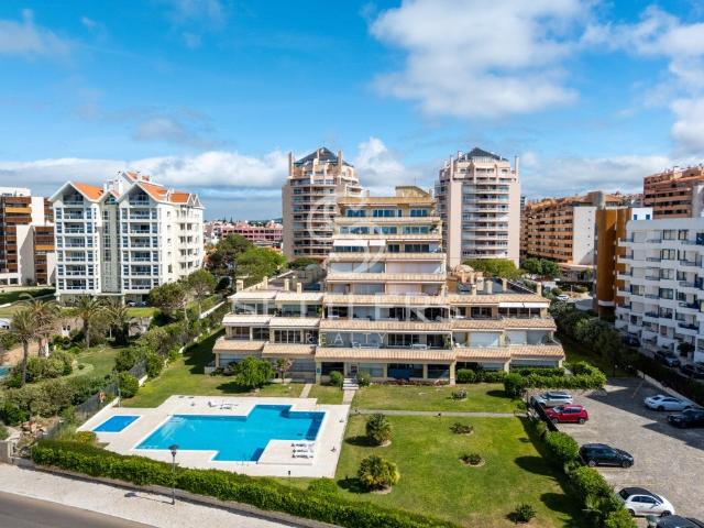 Apartamento T5 Bairro do Rosário 198m² Cascais e Estoril