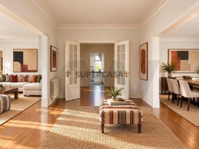Apartamento T5 com 246 m² em Localização Privilegiada | Avenidas Novas, Lisboa