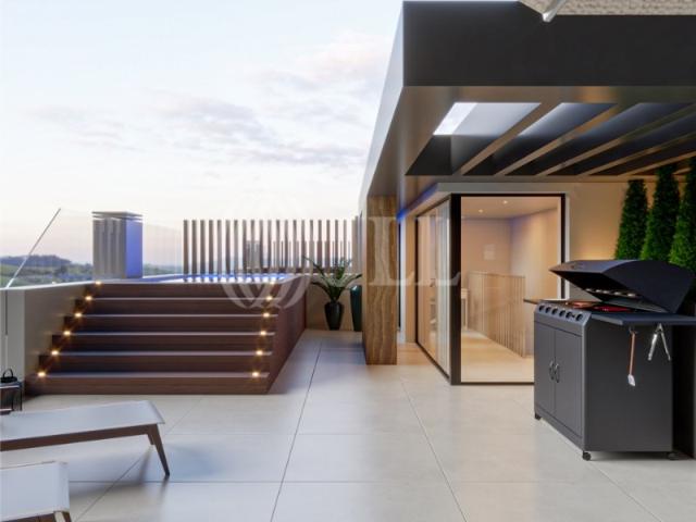 Apartamento T5 com piscina, no Icon, em Faro