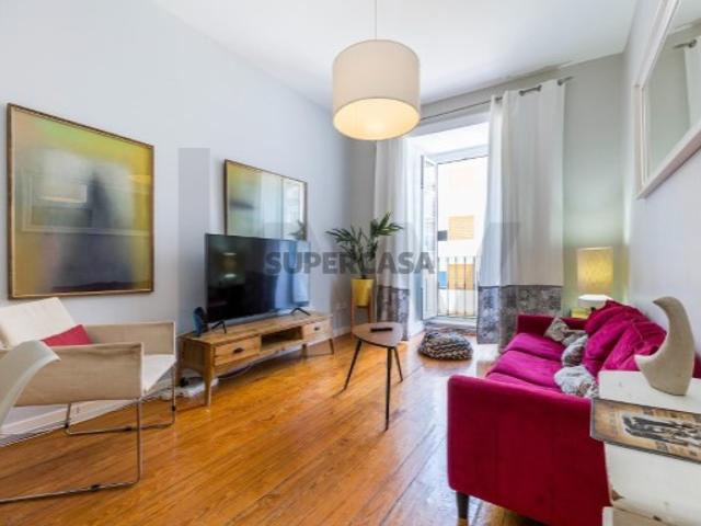 Apartamento T5 com Terraço | Arroios