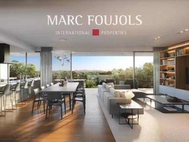 Apartamento T5 com varanda em Estoril 160m² Cascais e Estoril