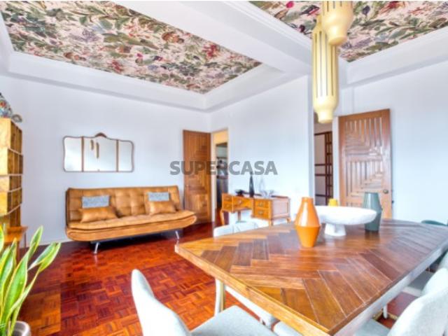 Apartamento T5 com vista rio nos Olivais, Lisboa