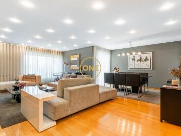 Apartamento T5 de Excelência no Centro de Santo Tirso