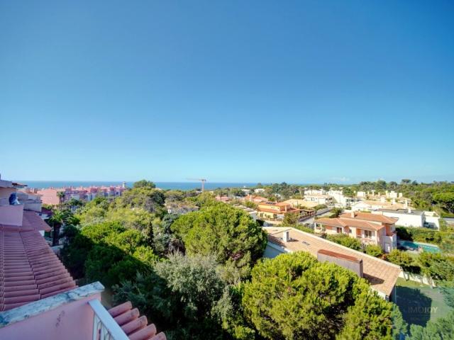 Apartamento T5 Duplex na Costa da Guia