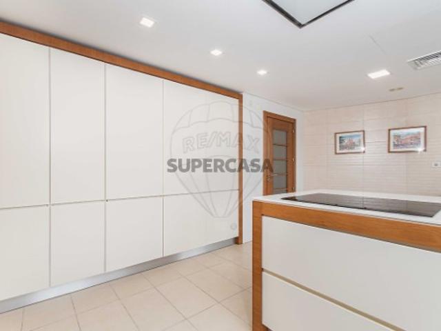 Apartamento T5 em Alverca do Ribatejo e Sobralinho