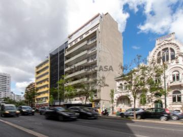 Apartamento T5 em Arroios