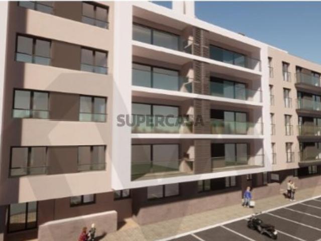 Apartamento T5 em construção no Alto dos Moinhos, Montijo