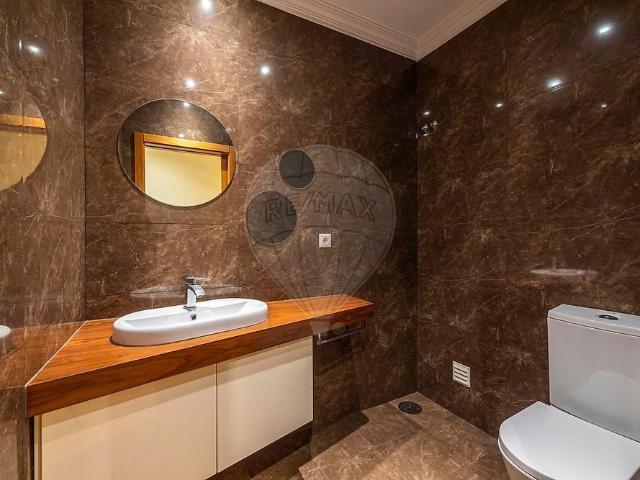 Apartamento T5 em Leiria