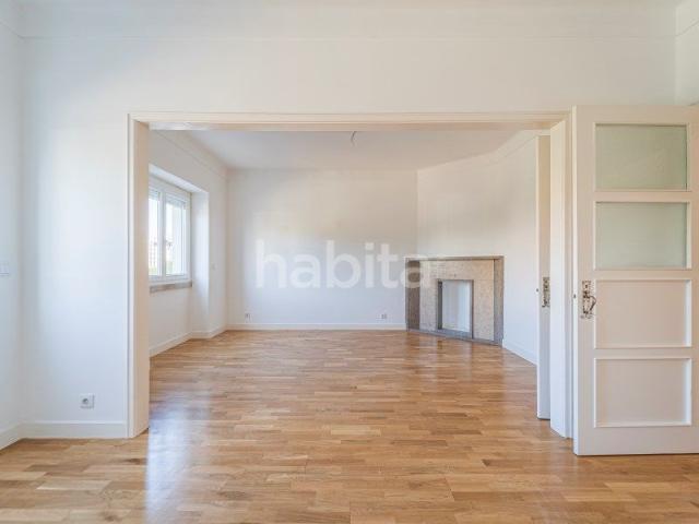 Apartamento T5 em Lisboa