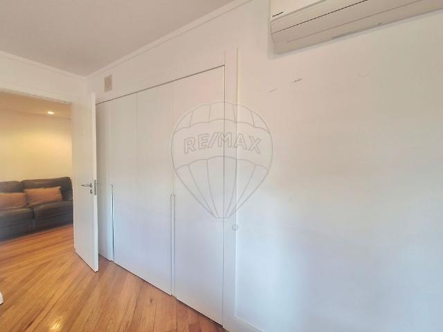 Apartamento T5 em Lisboa