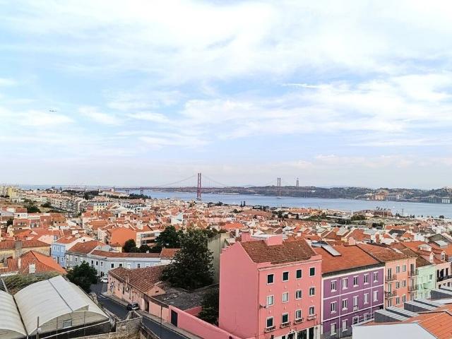 Apartamento T5 em Lisboa