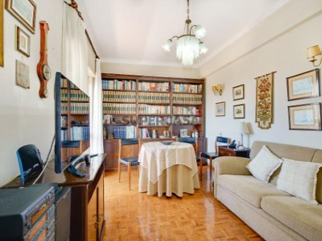 Apartamento T5 em Oeiras e São Julião da Barra, Paço de Arcos e Caxias