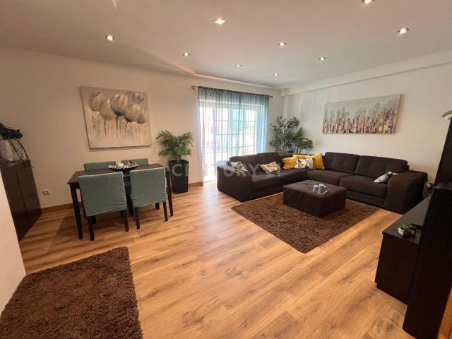 Apartamento T5 na Encosta do Sol em Caldas da Rainha, Luminosidade, espaço e conforto