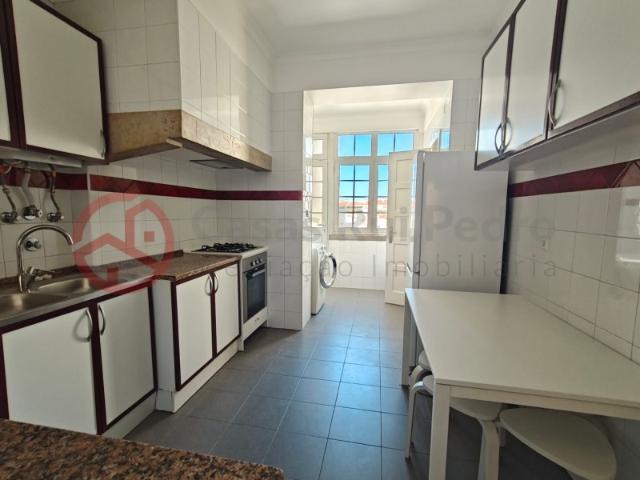 Apartamento T5 no Arreiro
