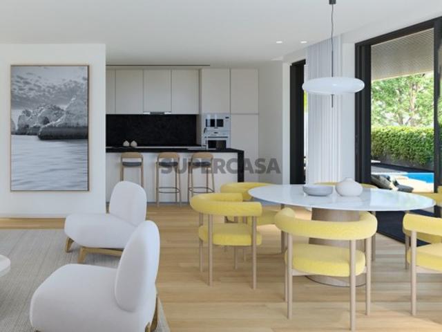 Apartamento T5, novo, no Marina Douro, em Vila Nova de Gaia, Porto