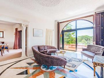 Apartamento T5 para arrendar em Cascais