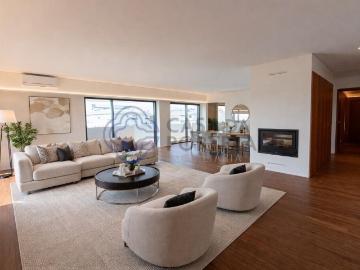Apartamento T5 Requinte E Conforto 257m² Bougado Santiago
