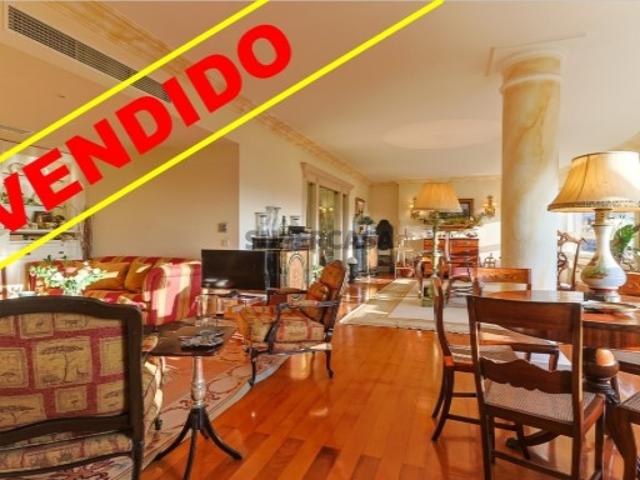 Apartamento T6 Venda em Santo António dos Olivais,Coimbra