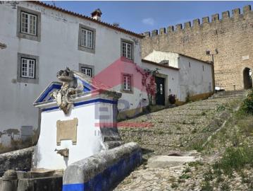 Apartamento T6 em Óbidos